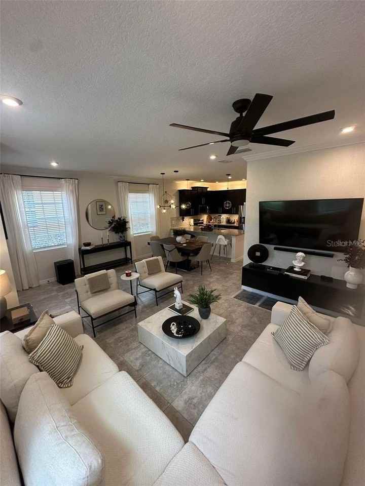 2433 Varenna Loop - Photo 4 of 23