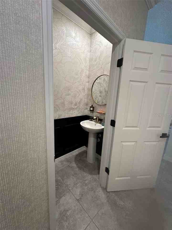 2433 Varenna Loop - Photo 6 of 23