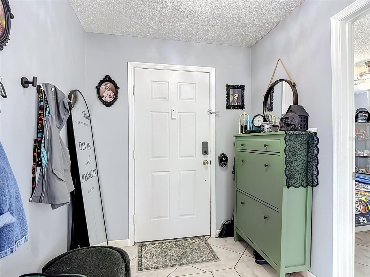 1153 Kempton Chase Pkwy - Photo 5 of 39