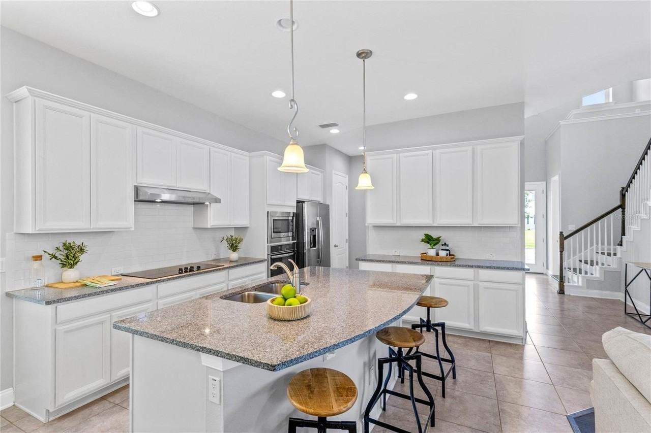 7749 Laureate Blvd - Photo 2 of 49