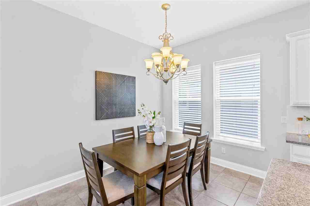 7749 Laureate Blvd - Photo 5 of 49