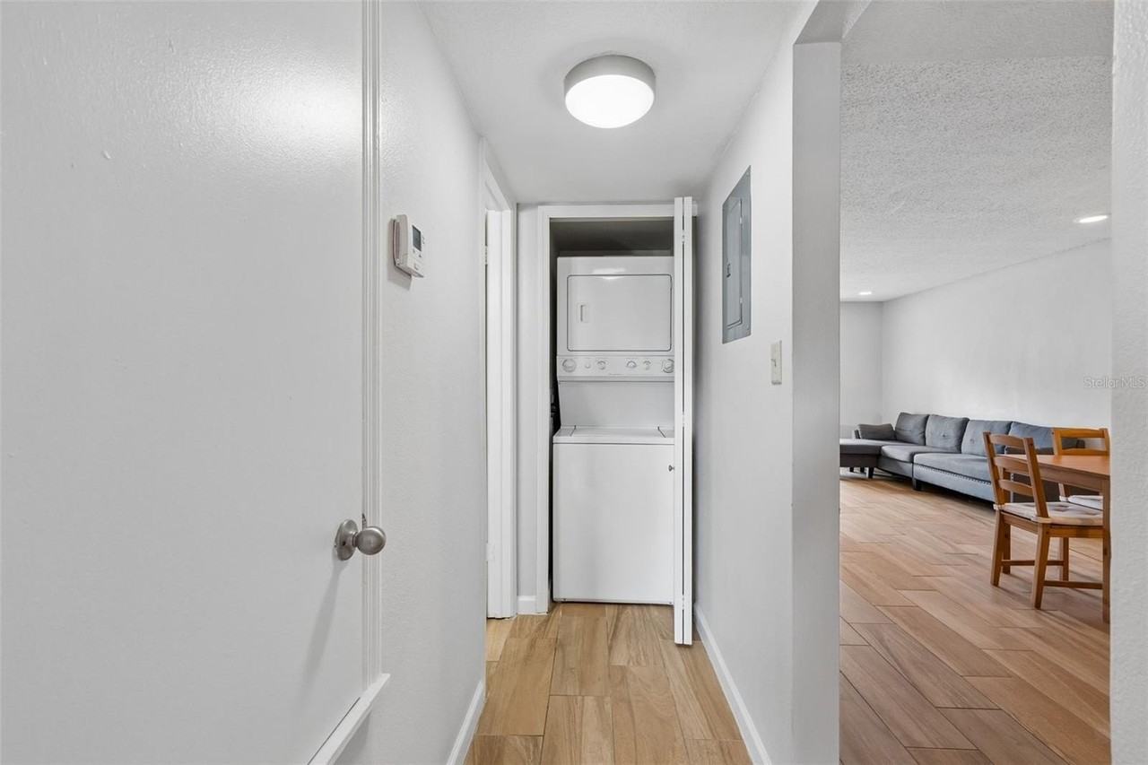 2818 Plaza Terrace Dr #2818 - Photo 7 of 25