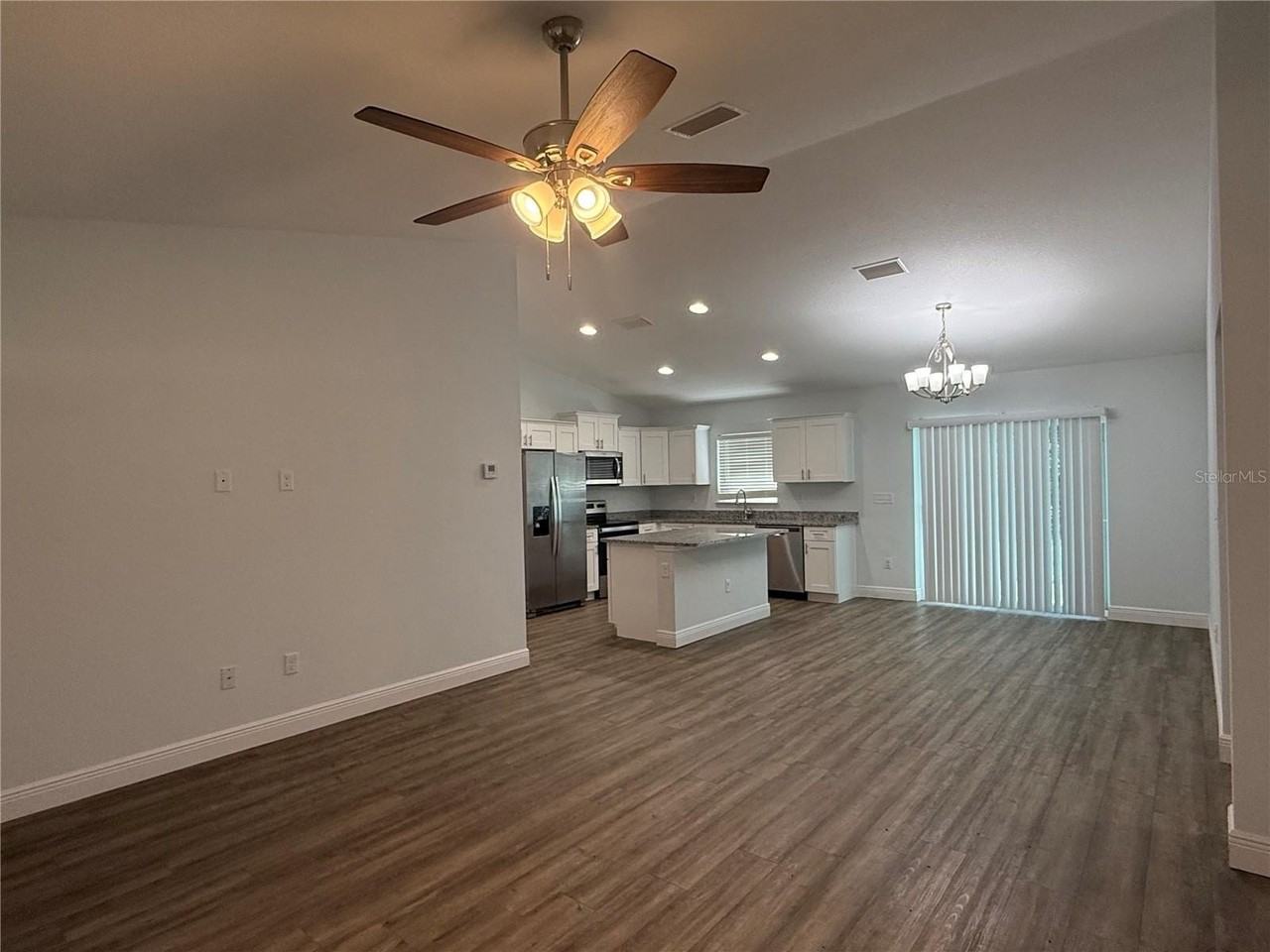 7752 N Walton Ter - Photo 3 of 19