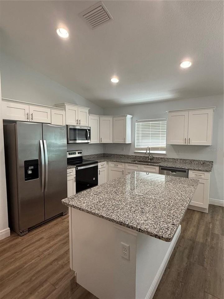 7752 N Walton Ter - Photo 4 of 19