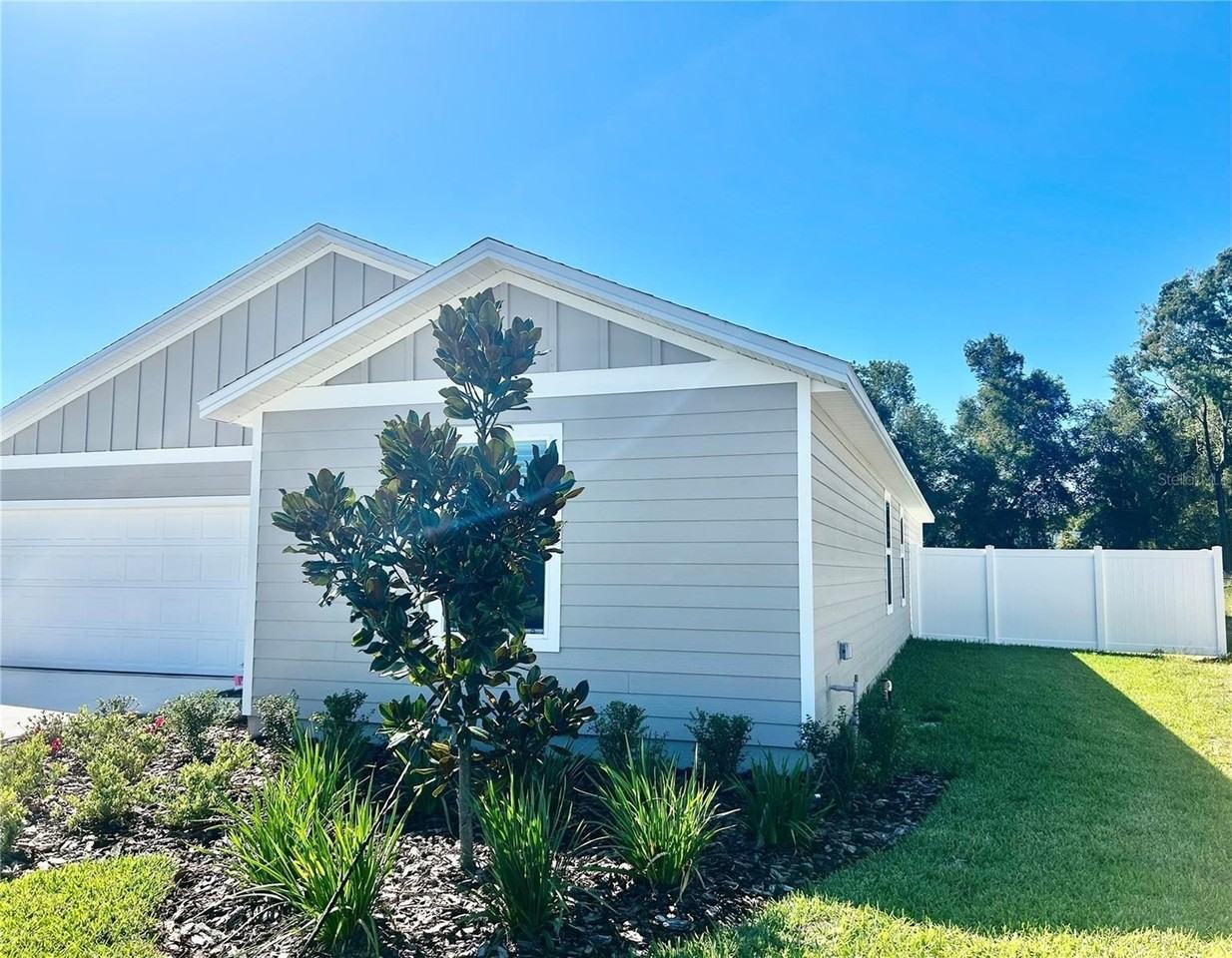 1112 Nw 48th Ter - Photo 3 of 35