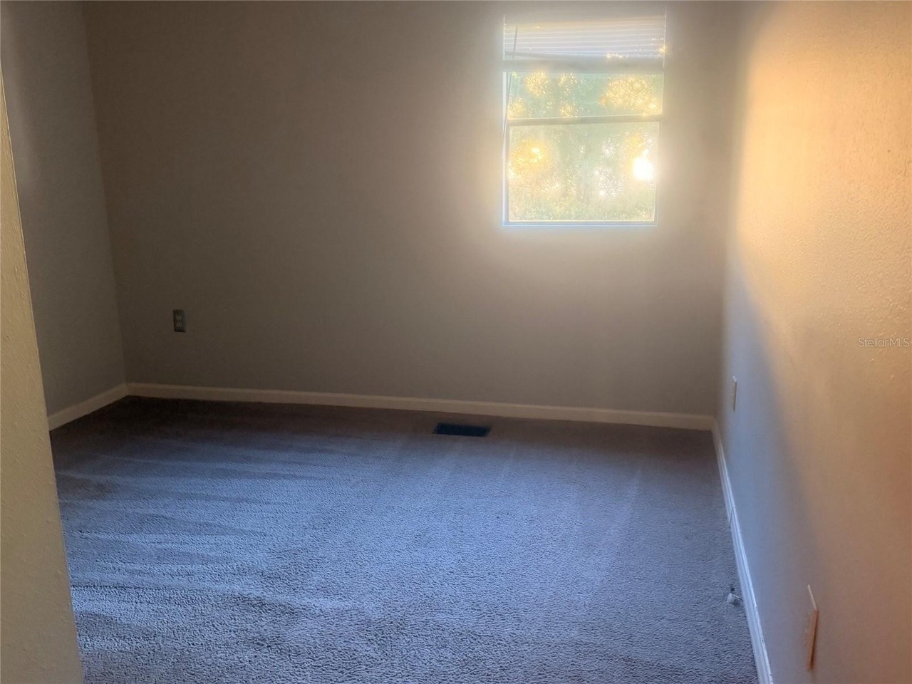 6345 Se 110th St #3 - Photo 6 of 12