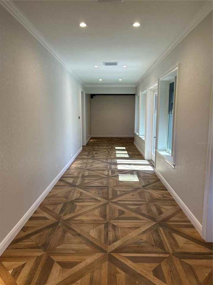 2381 Nw 100th Ave - Photo 5 of 50