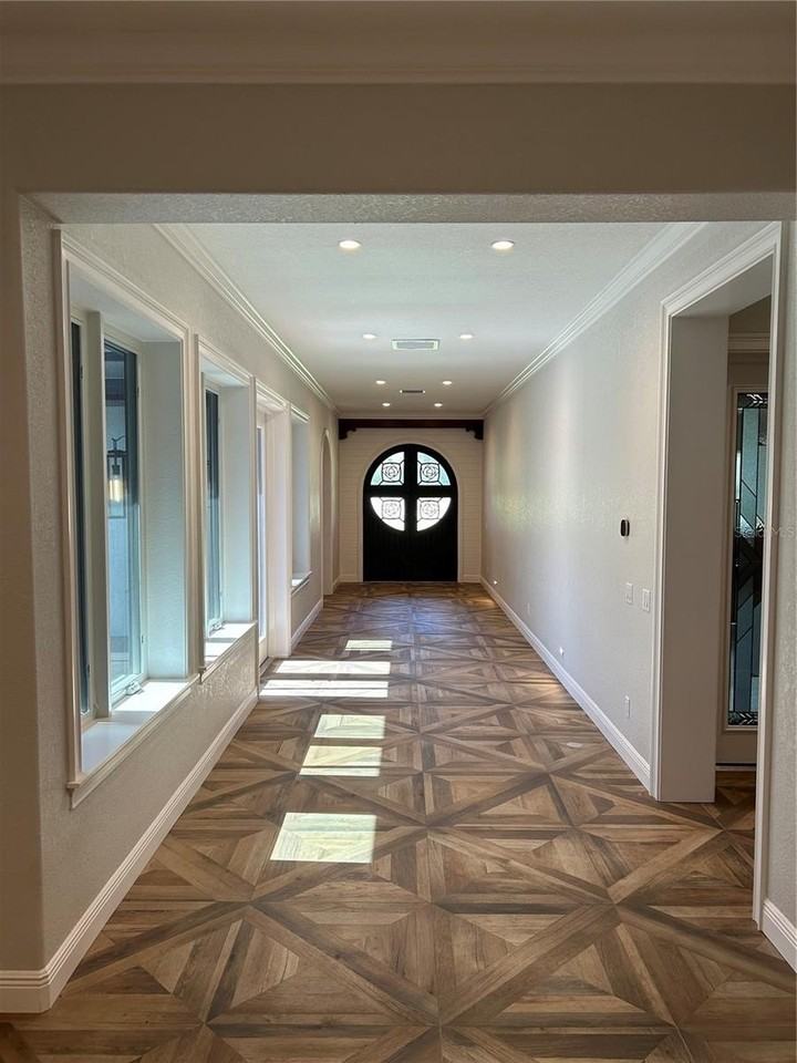 2381 Nw 100th Ave - Photo 6 of 50