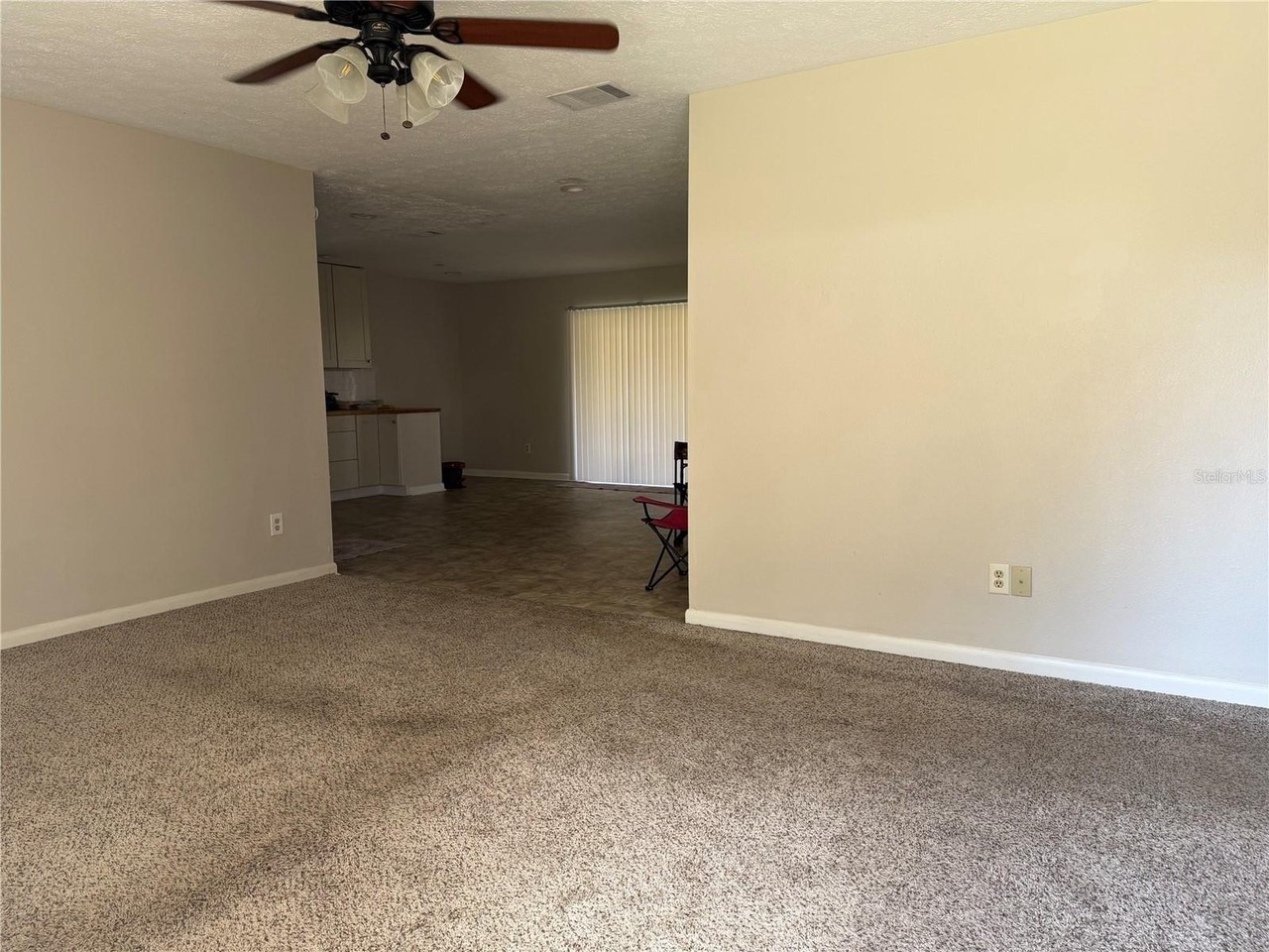 511 Cocoplum Dr - Photo 3 of 14