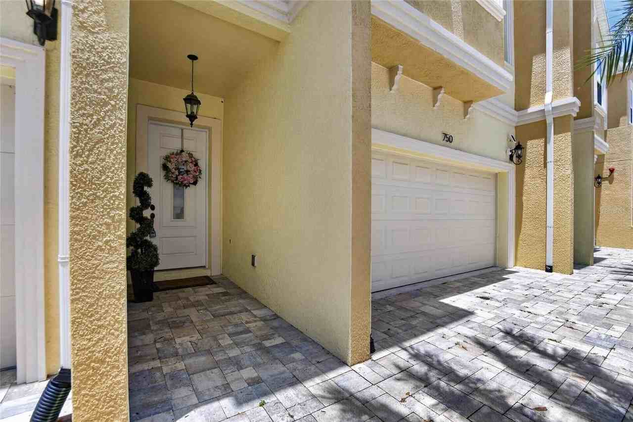 750 Grand Cypress Ln - Photo 5 of 50