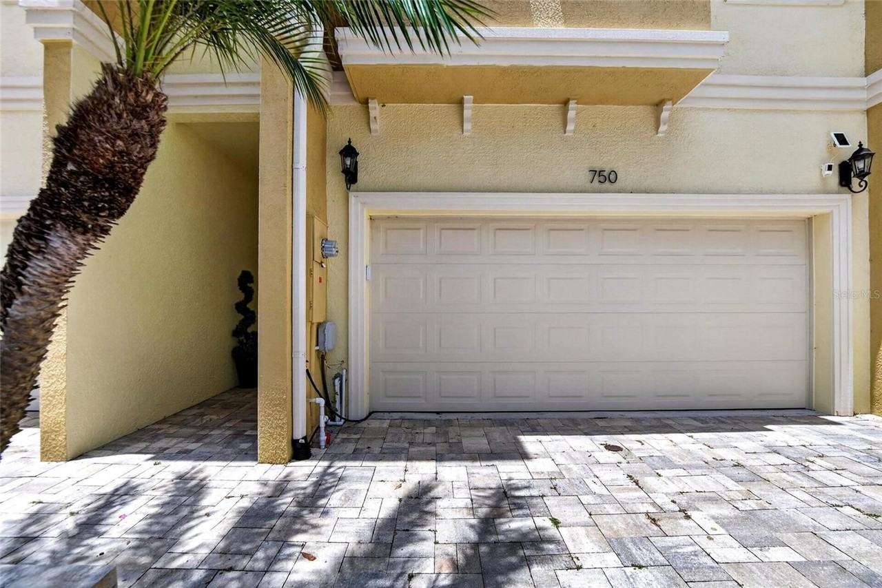 750 Grand Cypress Ln - Photo 6 of 50