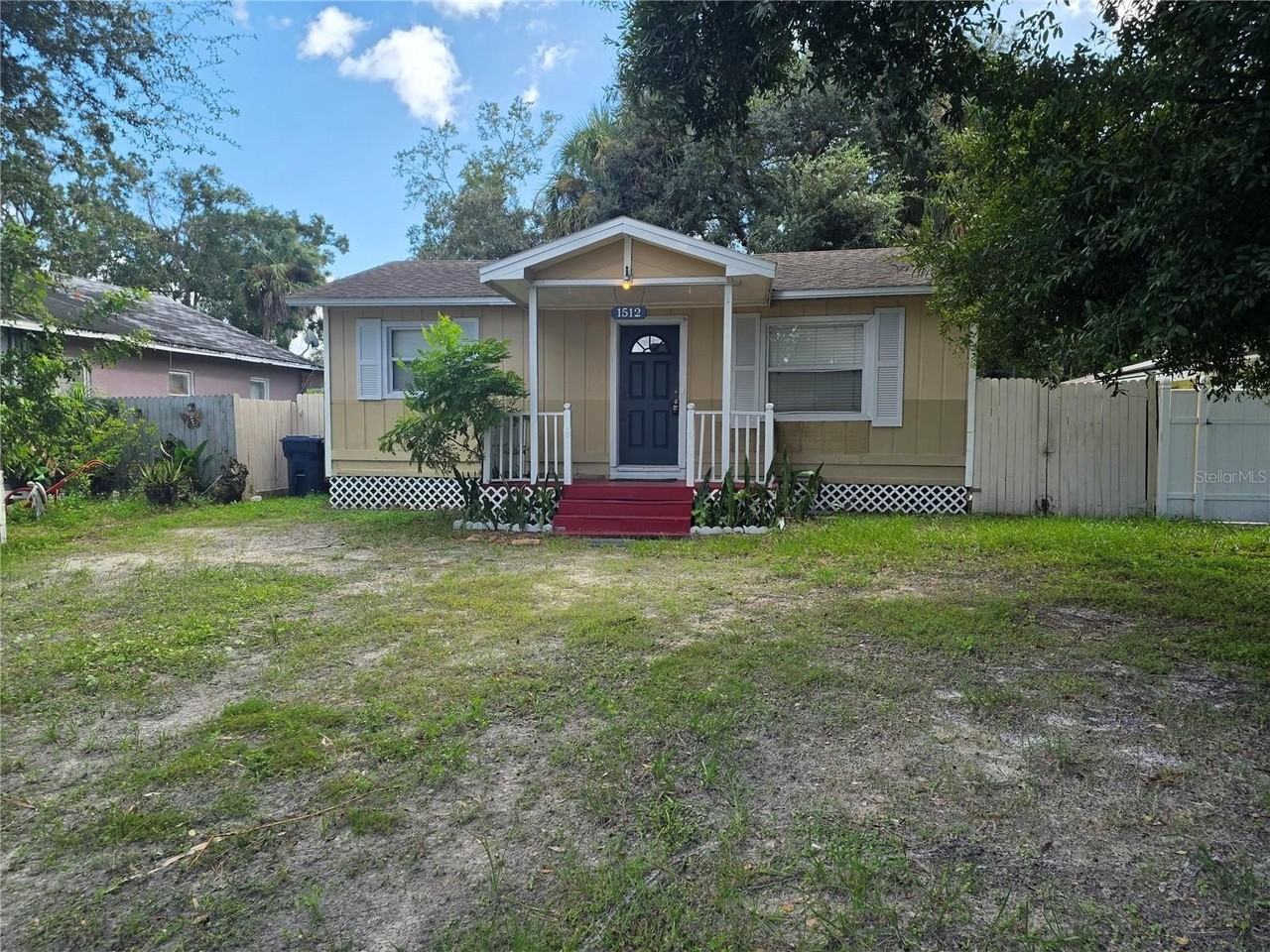 1512 W Comanche Ave - Photo 2 of 20
