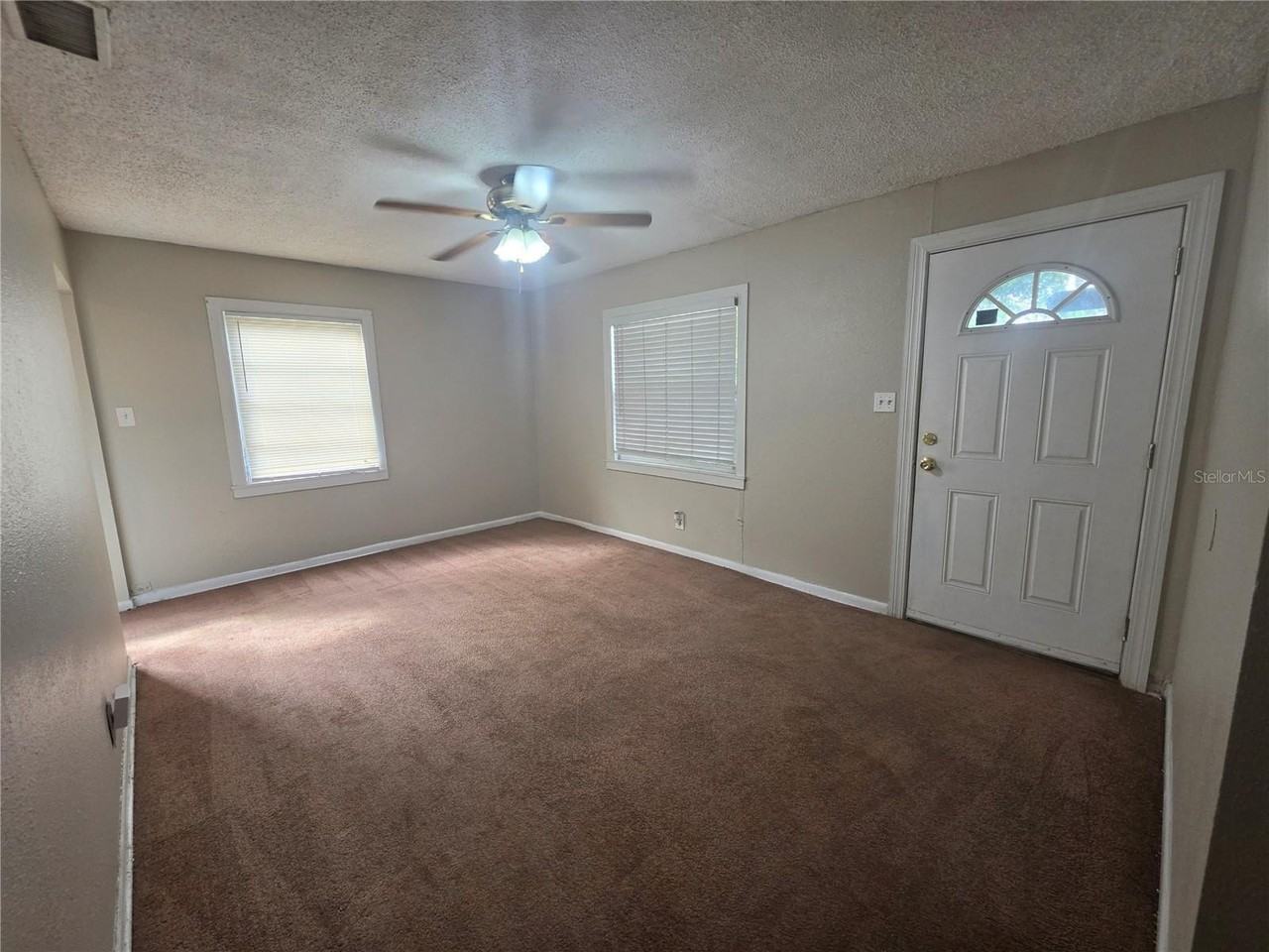 1512 W Comanche Ave - Photo 6 of 20