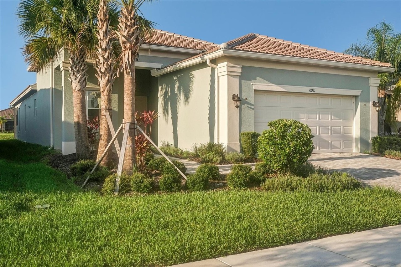 4838 Sevilla Shores Dr - Photo 2 of 16