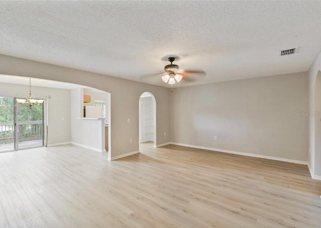 4617 Ashburn Square Dr - Photo 3 of 15