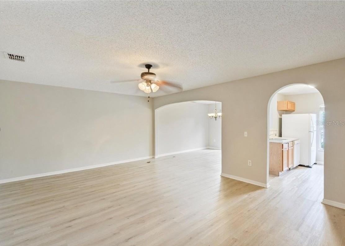 4617 Ashburn Square Dr - Photo 4 of 15