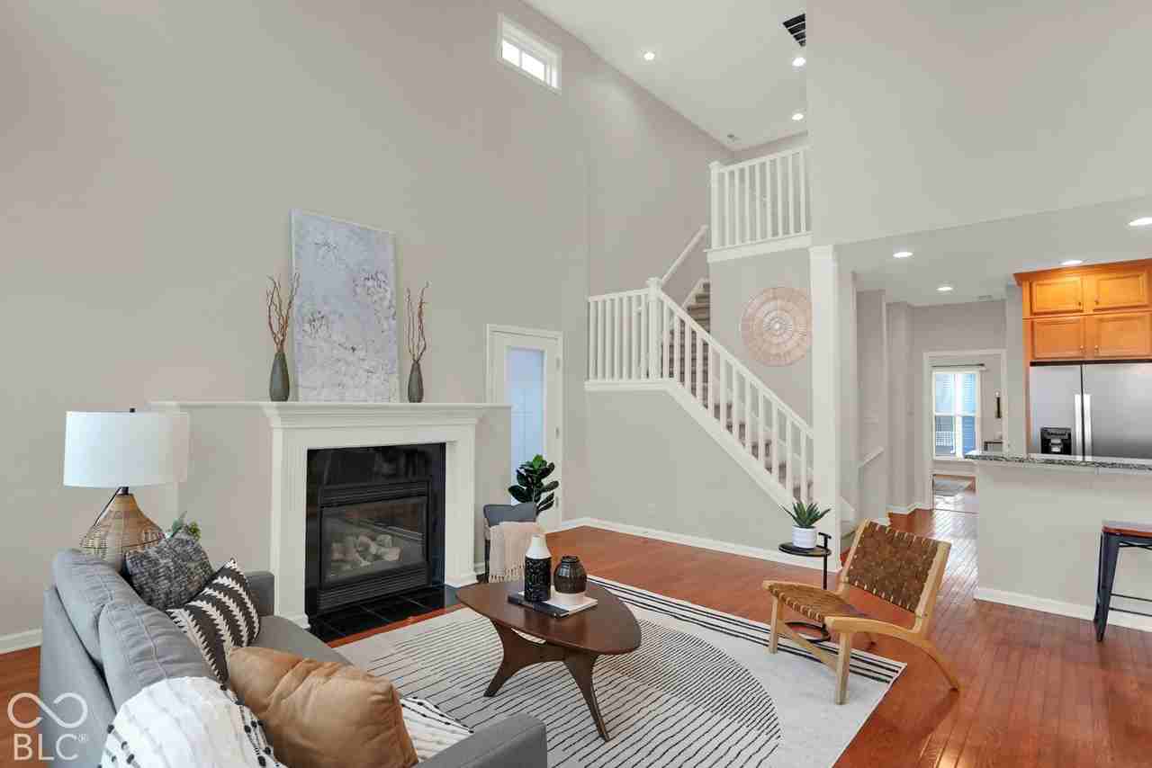 2065 Rhettsbury St - Photo 4 of 30