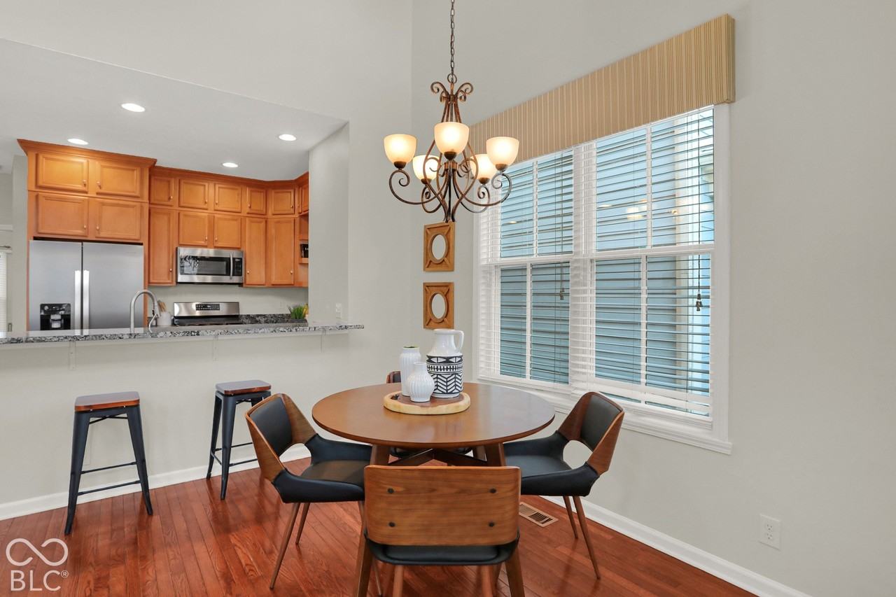 2065 Rhettsbury St - Photo 7 of 30