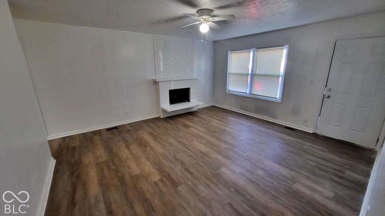 2332 Courtney Rd - Photo 4 of 18
