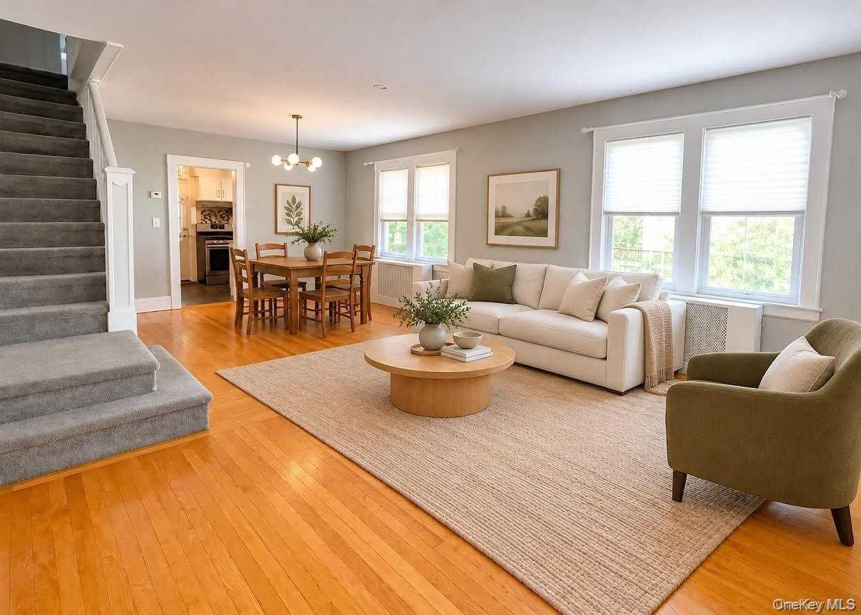 306 Soundview Ave - Photo 3 of 23