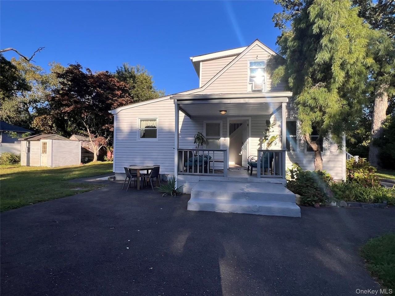 11 Washington Ave - Photo 3 of 24