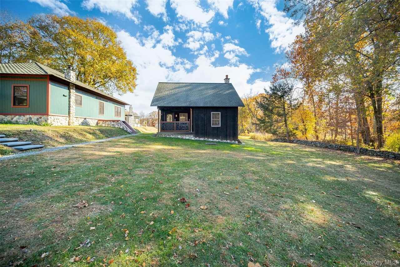 35 Clara Ave - Photo 2 of 25