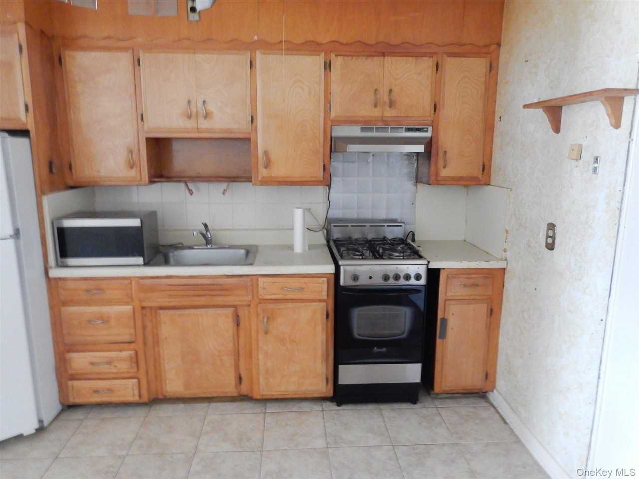 4044 Harper Ave - Photo 3 of 18