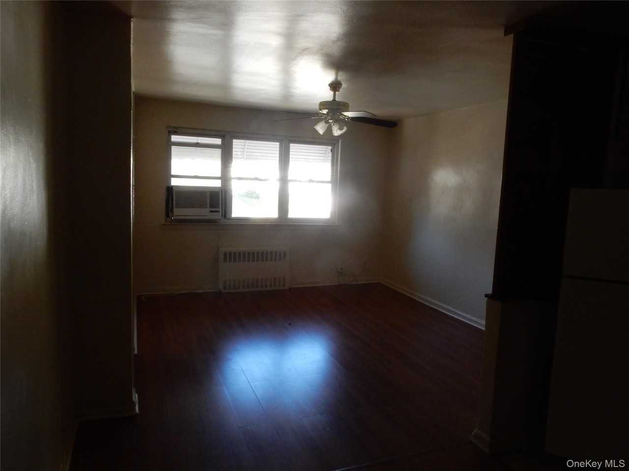 4044 Harper Ave - Photo 4 of 18