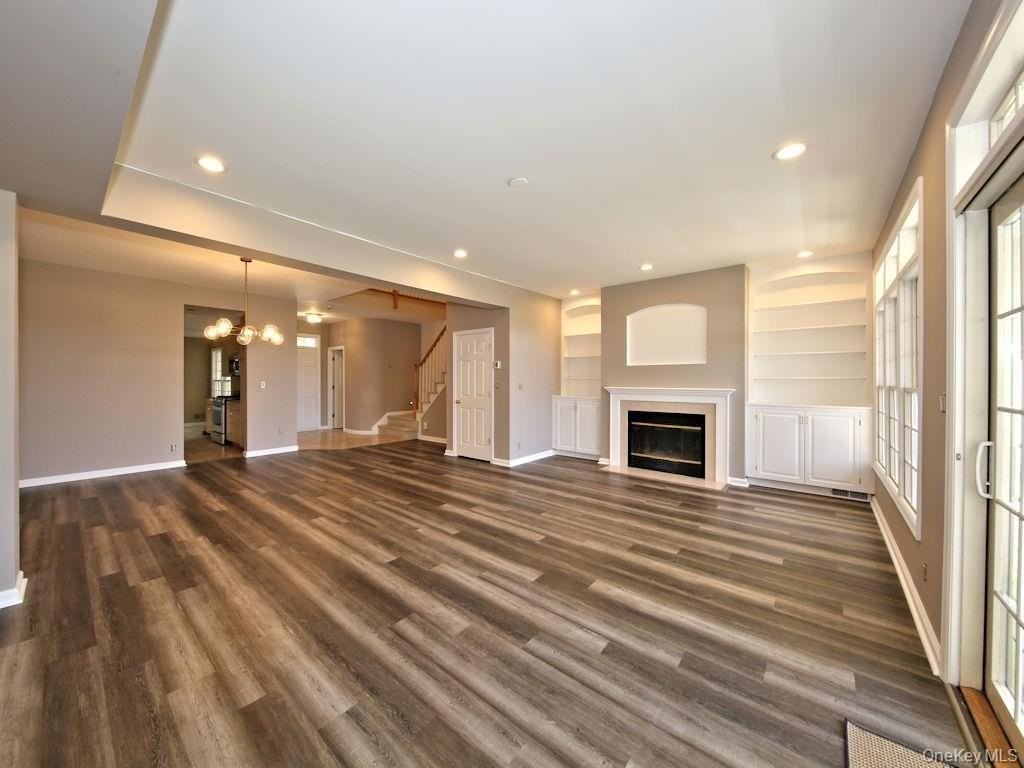 122 Doral Greens Dr W - Photo 2 of 22