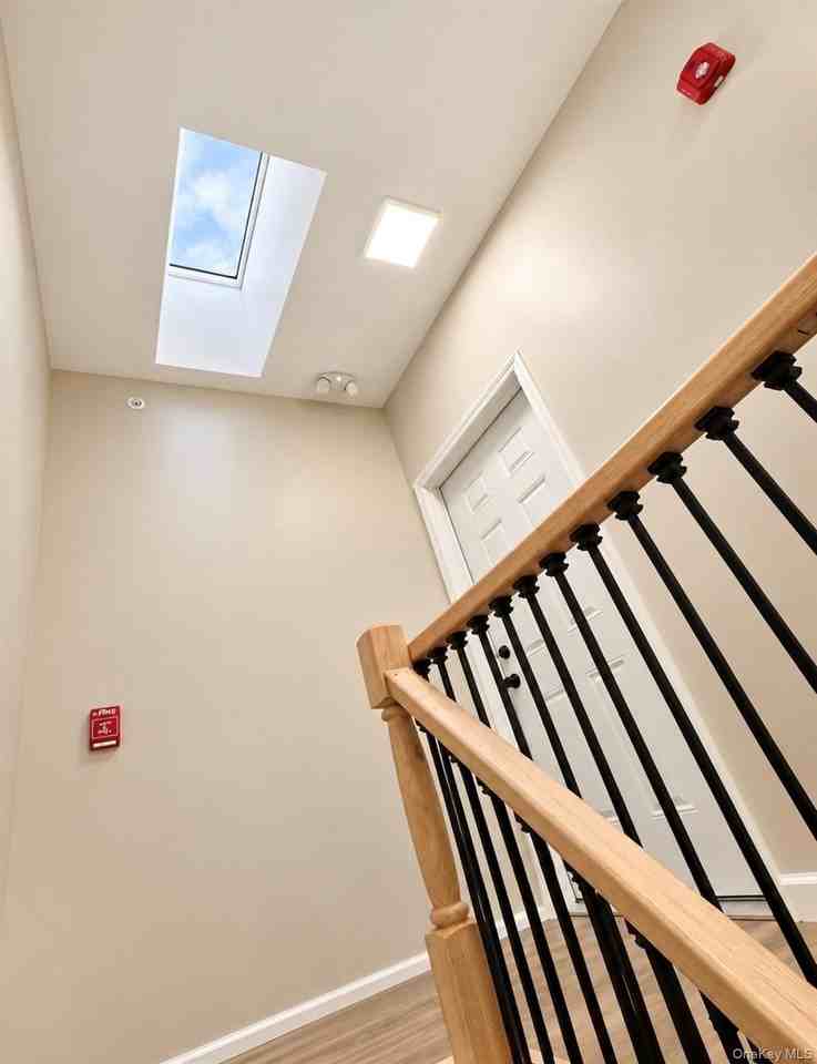 199 Chambers St #2 - Photo 4 of 6