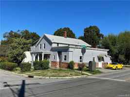 featured image of 222 E Main St