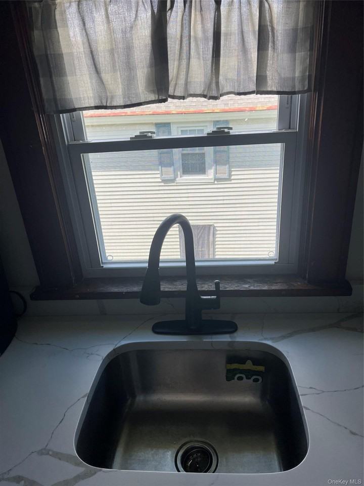 222 E Main St - Photo 7 of 16