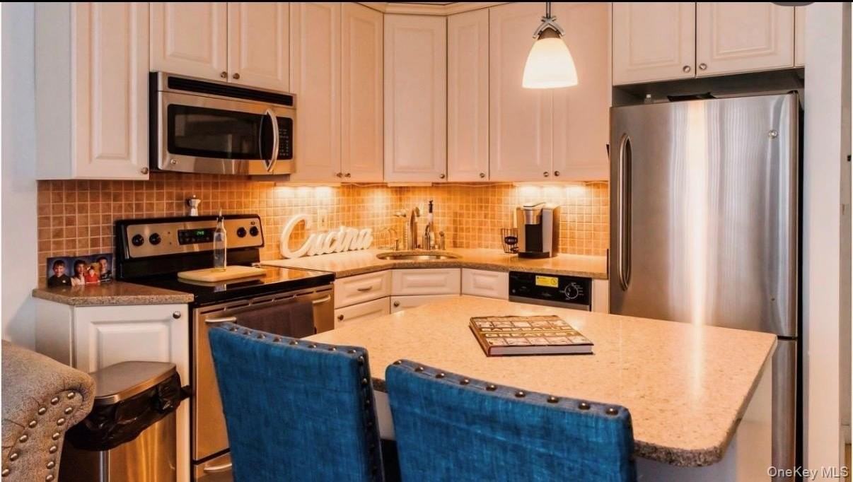 21 Arizona Ave #101 - Photo 3 of 10
