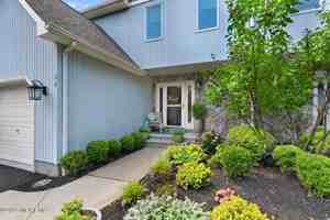 featured image of 28 Hickory Ln