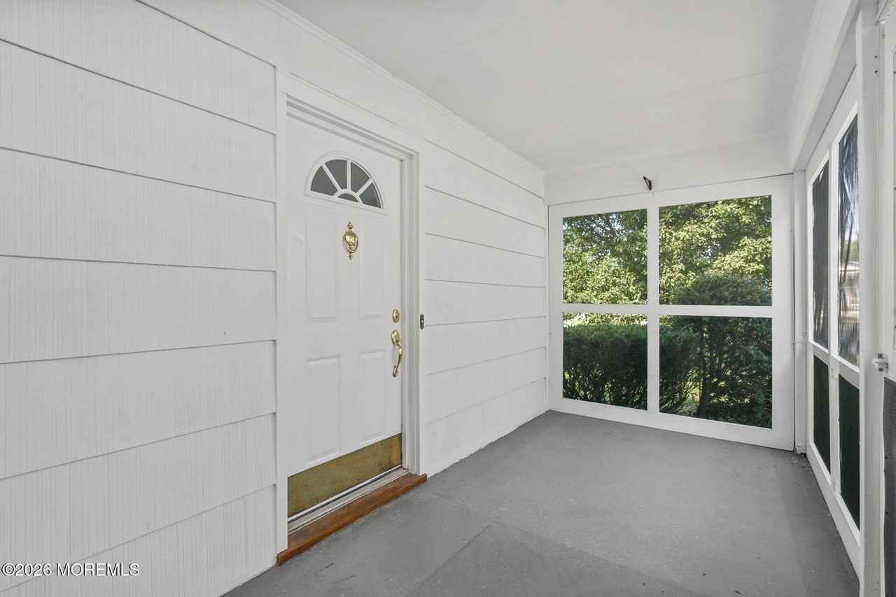 165 Prospect Street - Photo 3 of 36