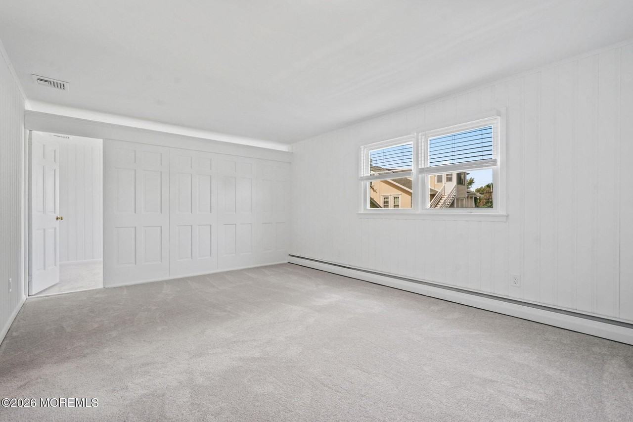 165 Prospect Street - Photo 4 of 36