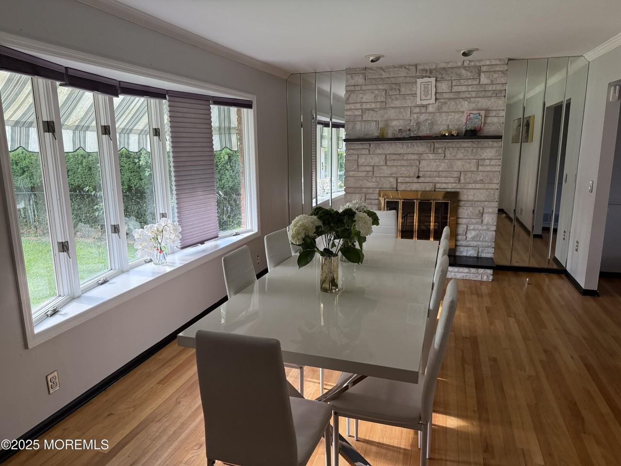241 Cliftwood Rd - Photo 2 of 27