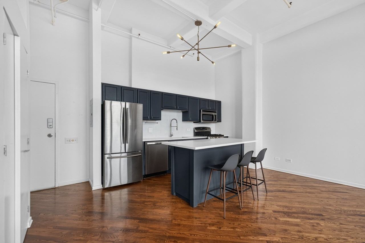 500 S Clinton St #1013 - Photo 5 of 21