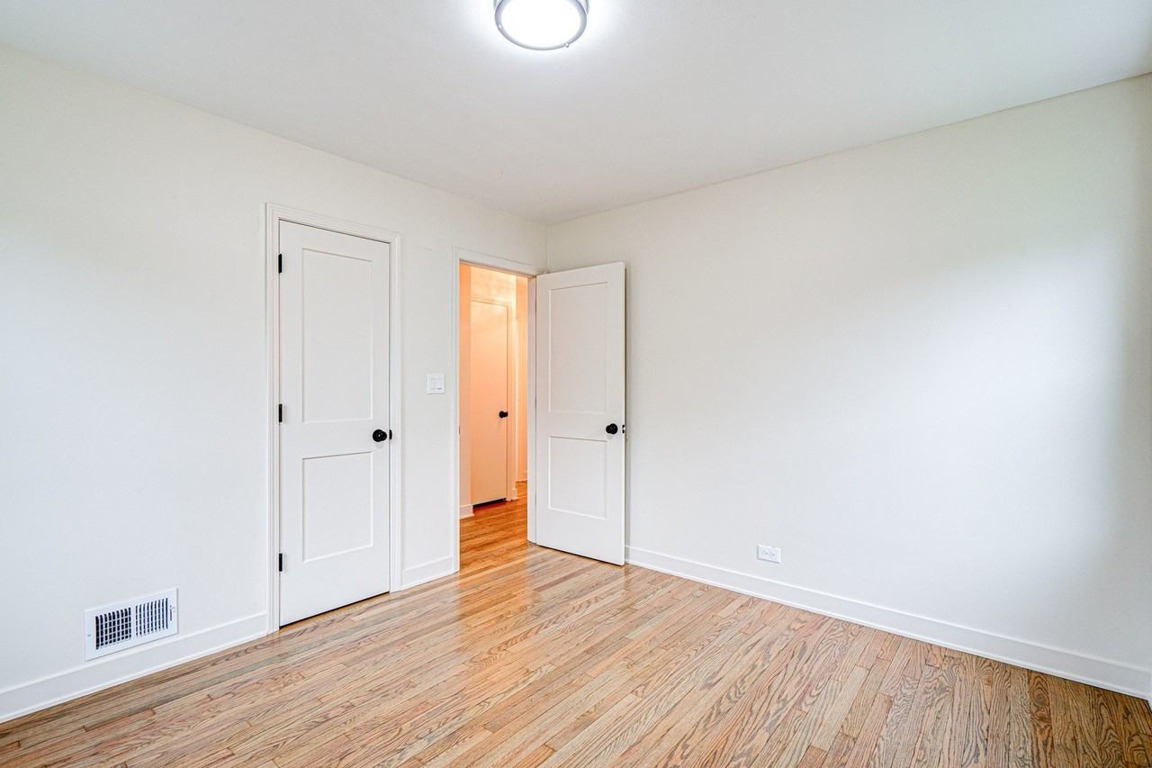 458 Rice Ave - Photo 3 of 25
