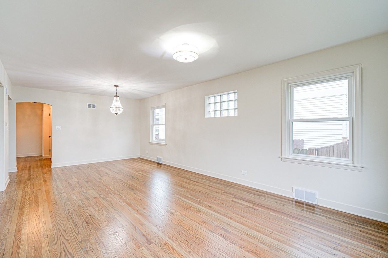 458 Rice Ave - Photo 4 of 25