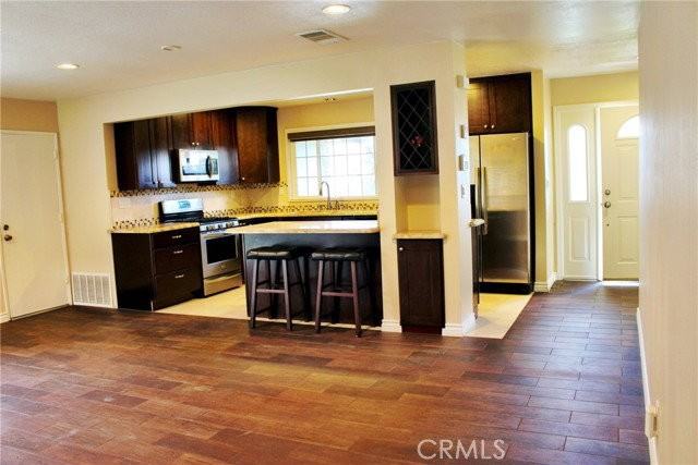2601 Middlesex Pl - Photo 3 of 8