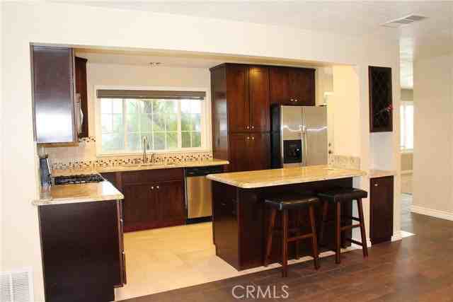 2601 Middlesex Pl - Photo 4 of 8