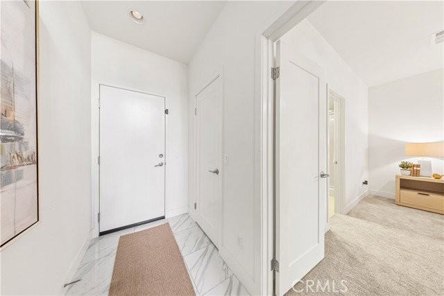 248 Rockefeller - Photo 3 of 8