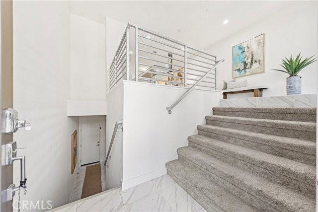 248 Rockefeller - Photo 7 of 8