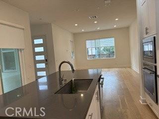 213 Paramount - Photo 2 of 8