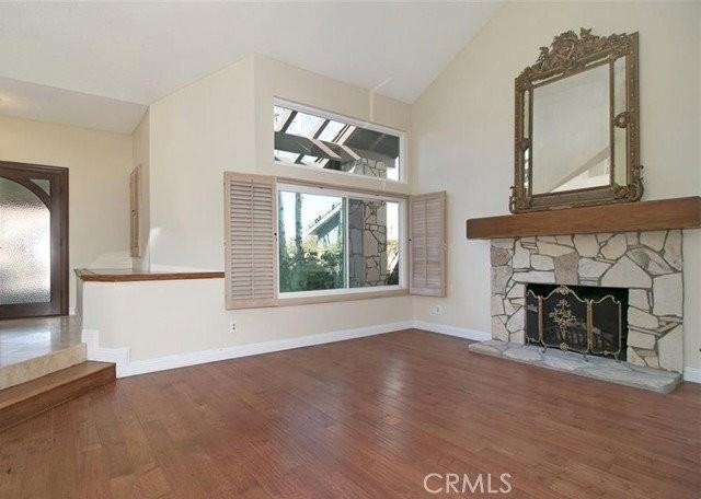 28632 Silverton Dr - Photo 4 of 8