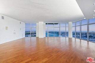 13700 Marina Pointe Dr #1903 - Photo 4 of 8