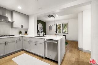 5625 Crescent Park E #139 - Photo 4 of 7