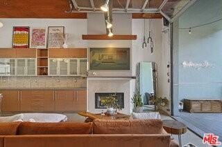 1152 N La Cienega Blvd #102 - Photo 2 of 8