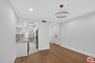 342 N Palm Dr #101 - Photo 6 of 8
